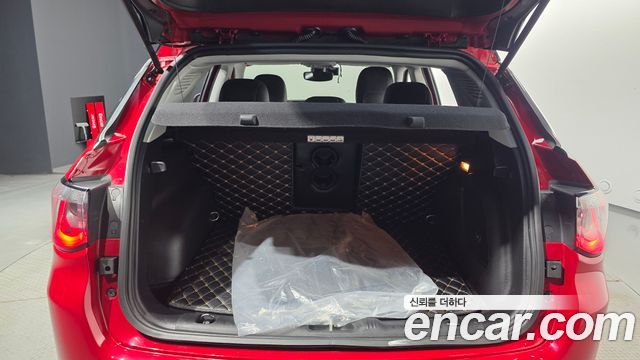 Jeep Compass 2018 — photo 20
