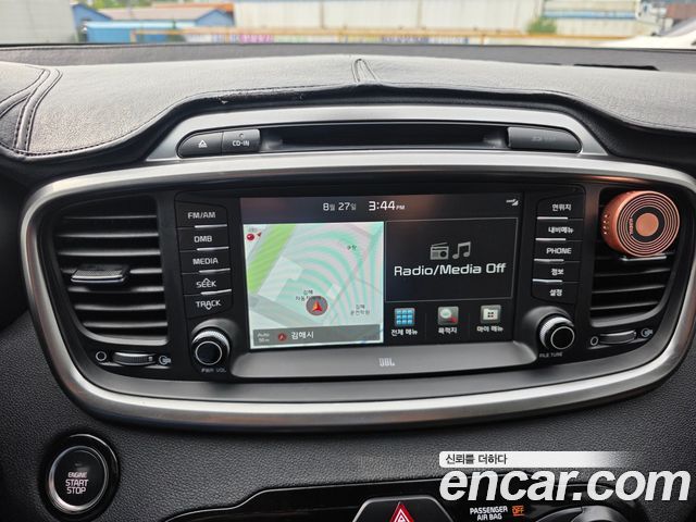 Kia Sorento 2017 — photo 12
