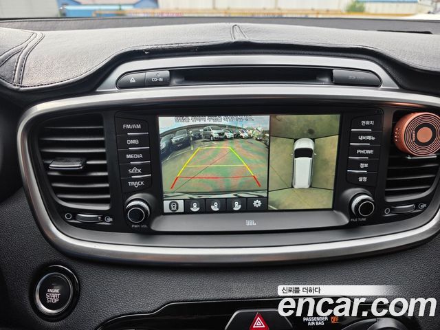 Kia Sorento 2017 — photo 13