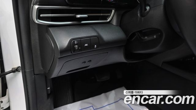 Hyundai AVANTE 2023 — photo 18