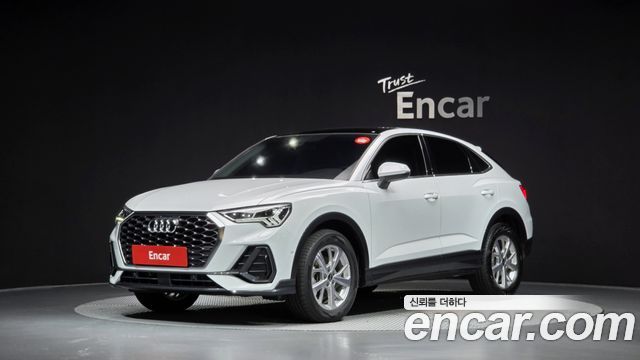 Audi Q3 2022 — photo 1