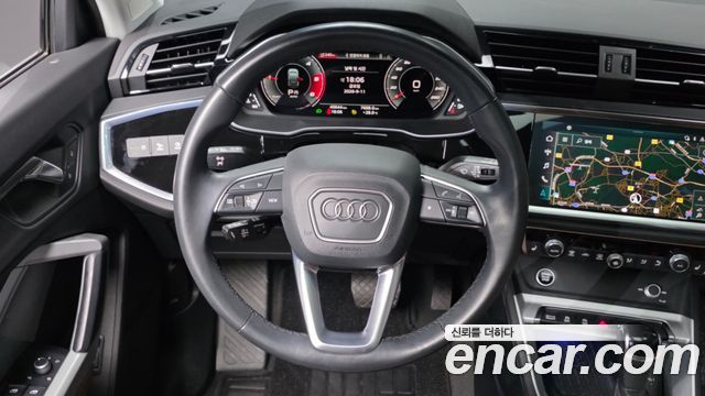 Audi Q3 2022 — photo 13