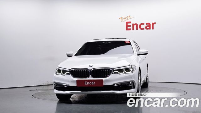 BMW 5-Series 2018 — photo 3
