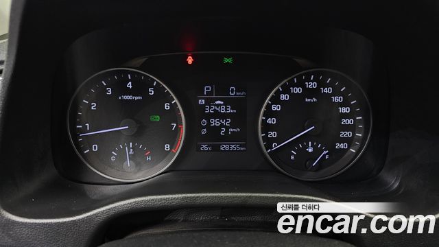 Hyundai AVANTE 2017 — photo 8