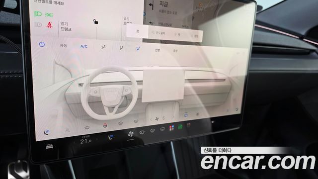 Tesla Model Y 2025 — photo 23