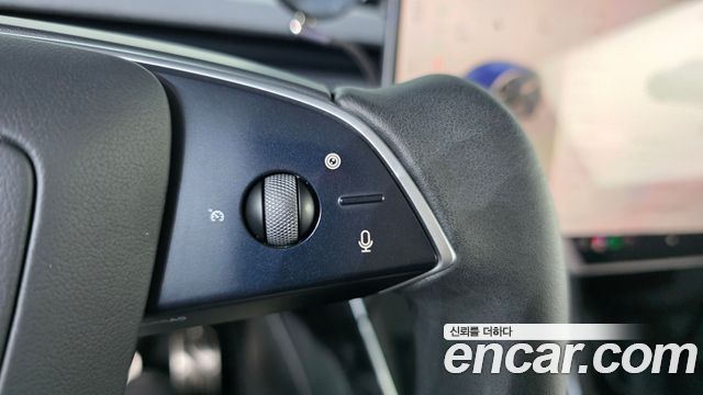 Tesla Model Y 2025 — photo 30