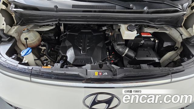 Hyundai Staria 2023 — photo 6