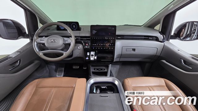 Hyundai Staria 2023 — photo 7