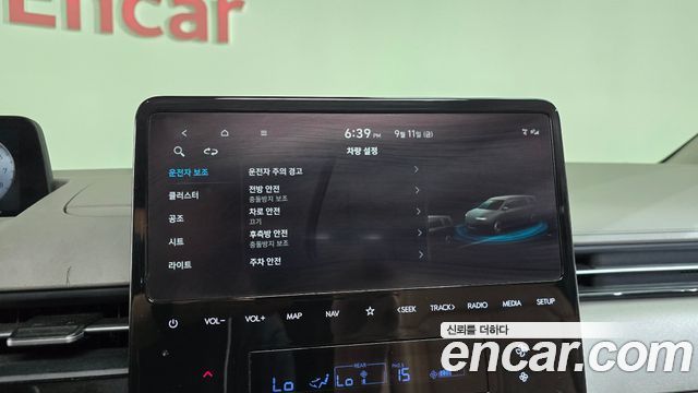 Hyundai Staria 2023 — photo 16