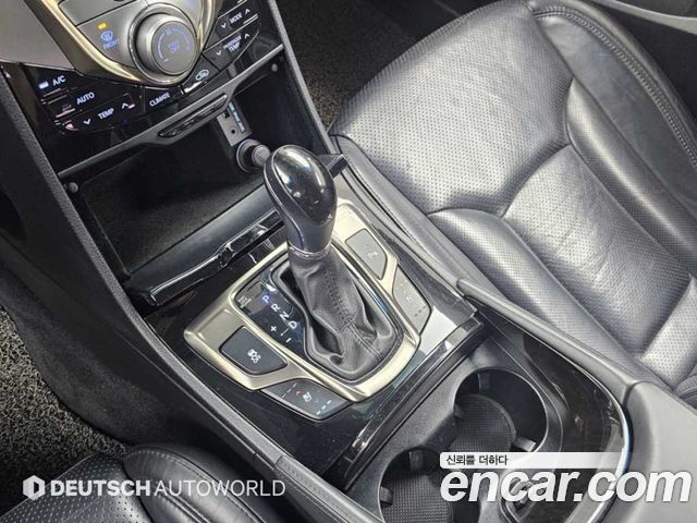 Hyundai Grandeur 2012 — photo 9