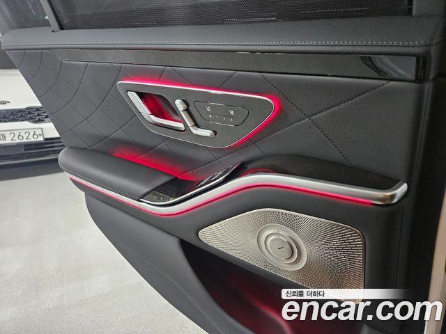 Mercedes-Benz S-Class 2024 — photo 19