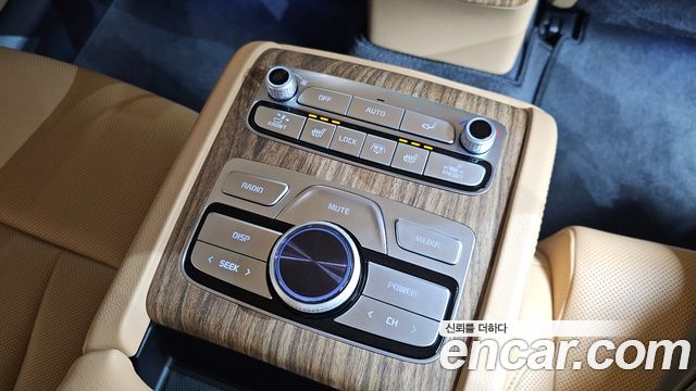 Kia K9 2022 — photo 18