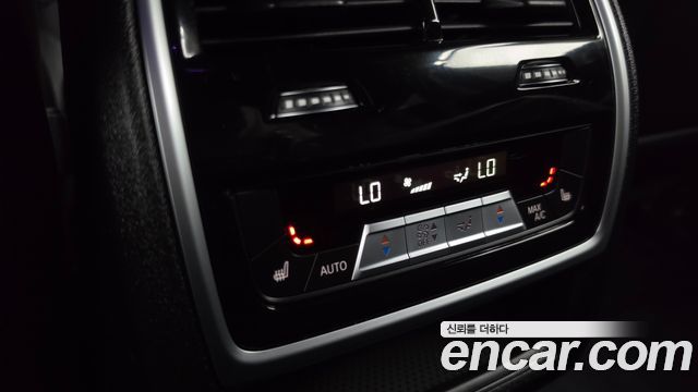 BMW X6M 2020 — photo 19