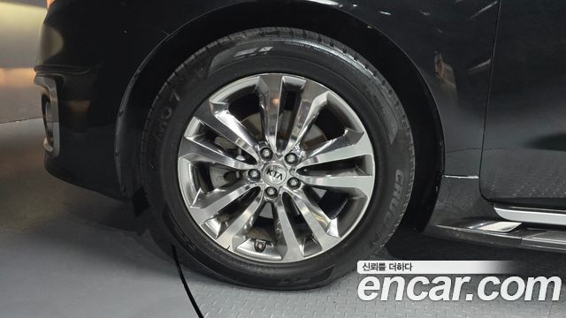 Kia Canival 2016 — photo 5
