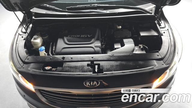 Kia Canival 2016 — photo 6