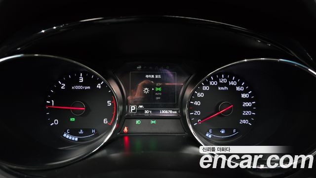 Kia Canival 2016 — photo 11