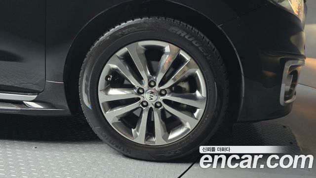Kia Canival 2016 — photo 7