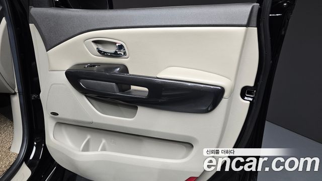 Kia Canival 2016 — photo 15