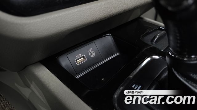 Kia Canival 2016 — photo 27