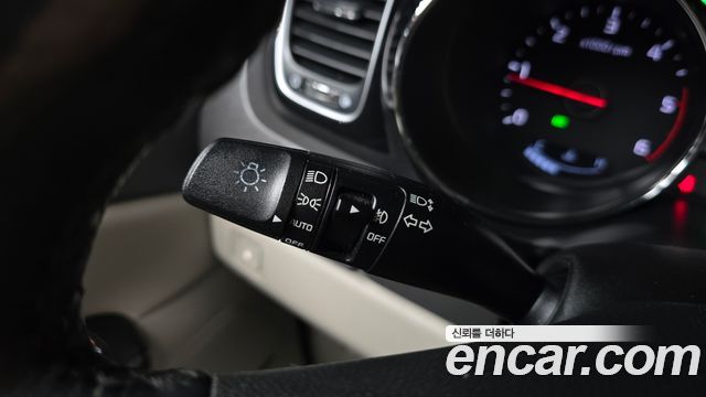 Kia Canival 2016 — photo 31