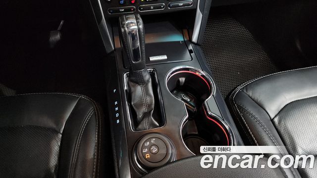 Ford Explorer 2016 — photo 9
