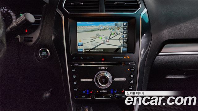 Ford Explorer 2016 — photo 13