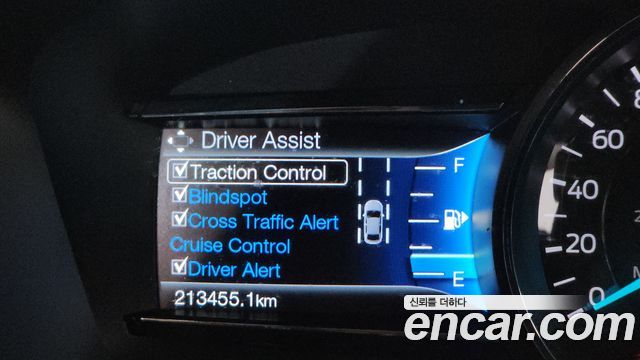 Ford Explorer 2016 — photo 16