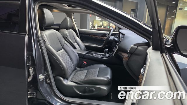 Nissan Maxima 2018 — photo 17