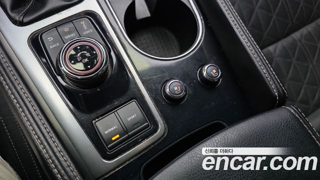 Nissan Maxima 2018 — photo 23