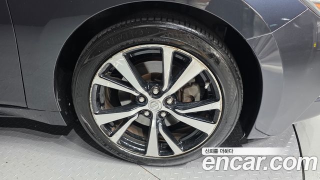 Nissan Maxima 2018 — photo 7