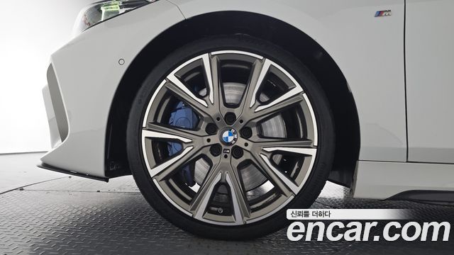 BMW 1-Series 2024 — photo 5