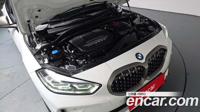 BMW 1-Series 2024 — photo 6