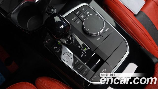 BMW 1-Series 2024 — photo 12