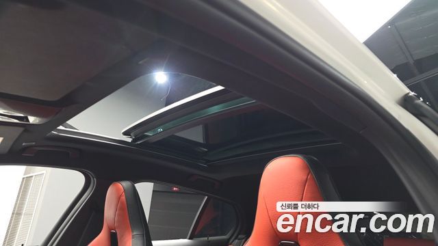 BMW 1-Series 2024 — photo 22