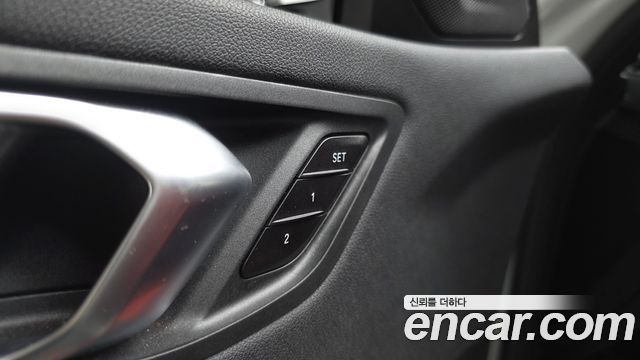 BMW 1-Series 2024 — photo 27