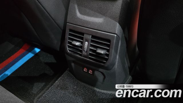 BMW 1-Series 2024 — photo 31