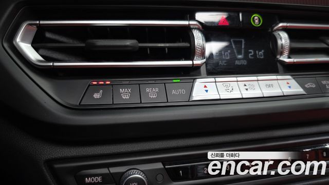 BMW 1-Series 2024 — photo 35