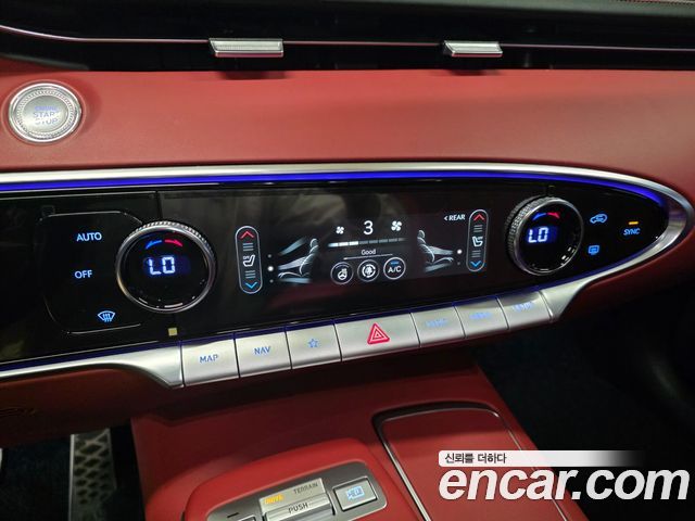 Genesis GV70 2024 — photo 9