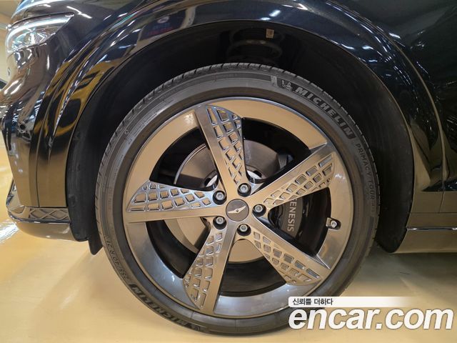 Genesis GV70 2024 — photo 18