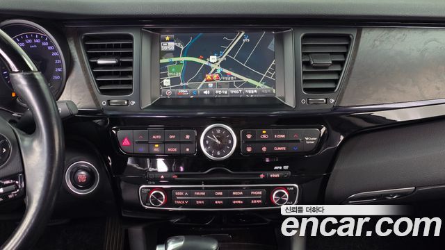 Kia K9 2013 — photo 14