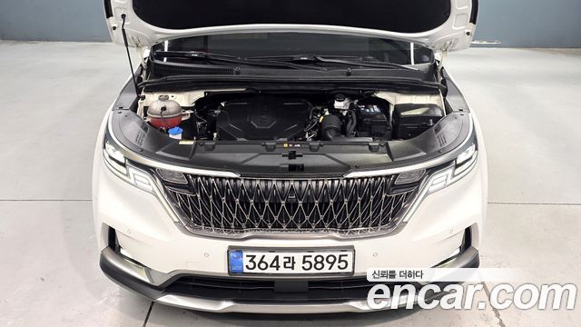 Kia Canival 2023 — photo 6
