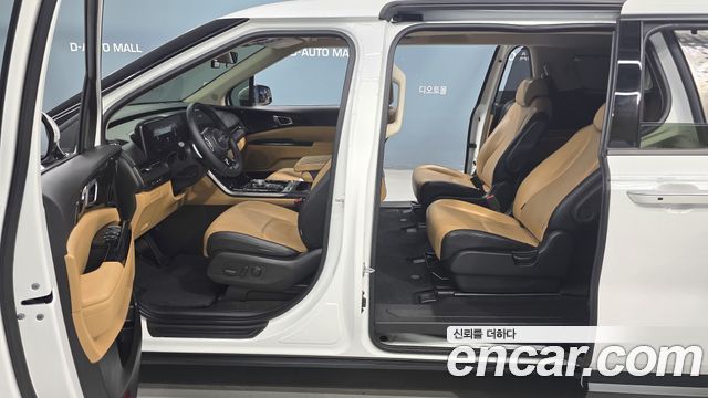 Kia Canival 2023 — photo 13