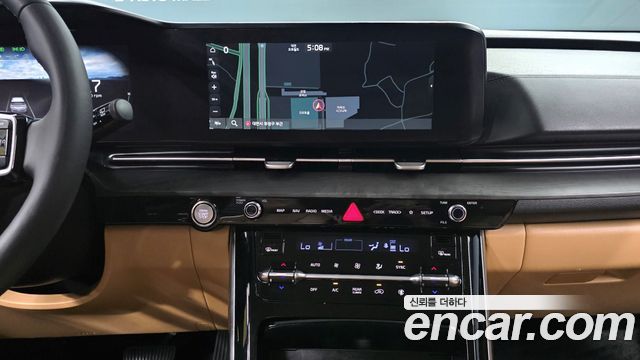 Kia Canival 2023 — photo 16