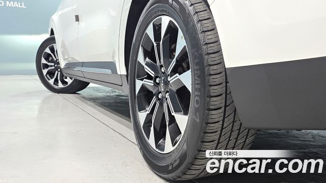 Kia Canival 2023 — photo 19