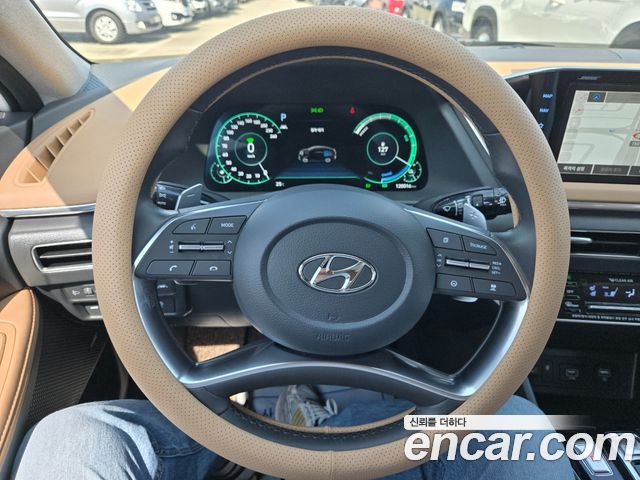 Hyundai Sonata 2021 — photo 11
