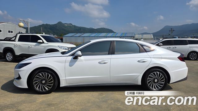 Hyundai Sonata 2021 — photo 17