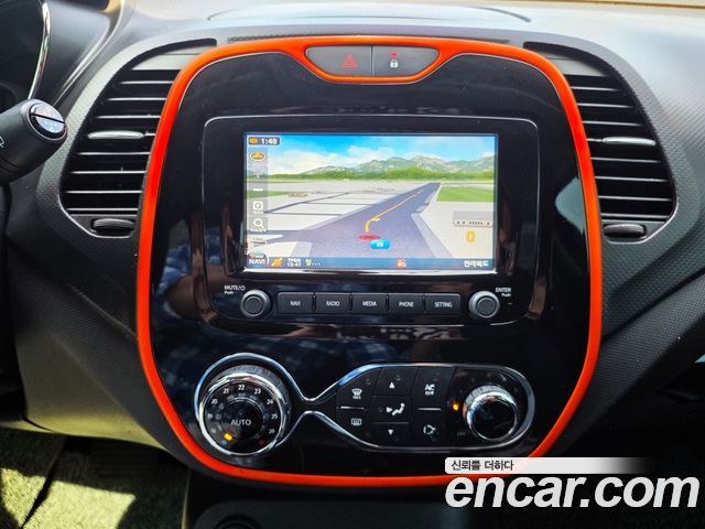 Renault Korea QM3 2015 — photo 13