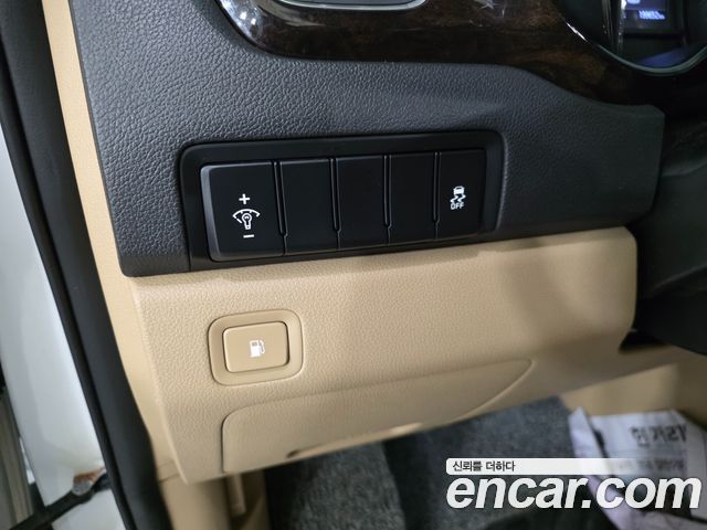 Kia Canival 2019 — photo 9