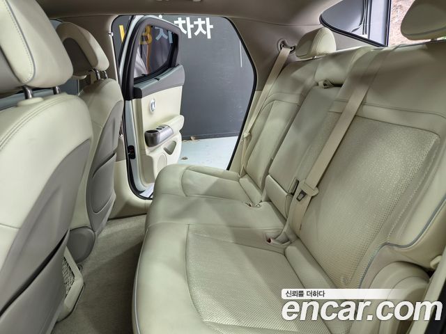 Genesis GV60 2022 — photo 11