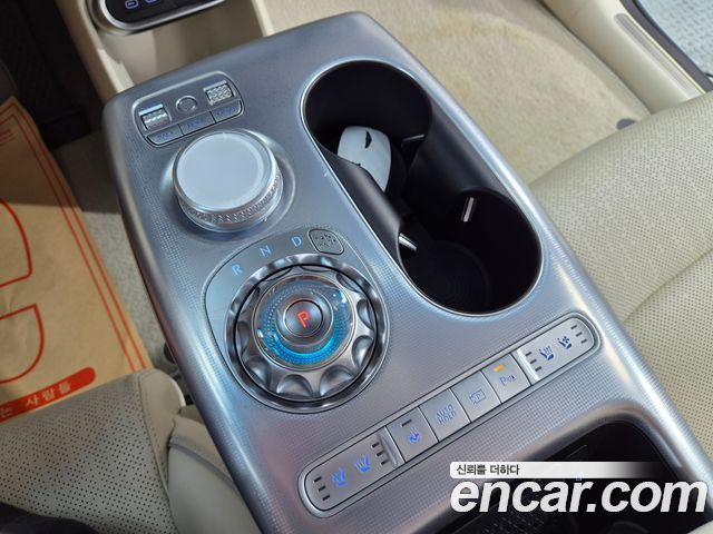 Genesis GV60 2022 — photo 20